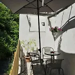 Daire Mill Valley